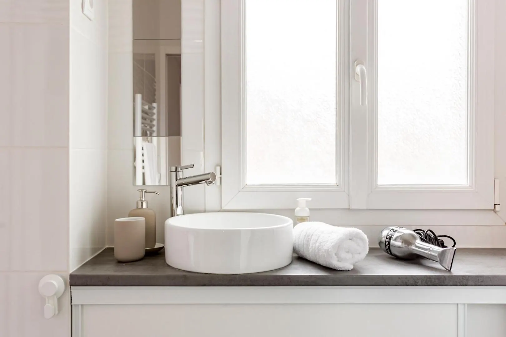 Porte Versailles 1Bdr Paris Apartment